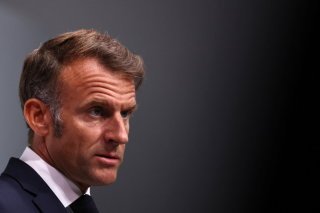 Les électeurs d'Emmanuel Macron du premier tour de la présidentielle en 2022 ne sont plus que 45% à lui être favorables (archives). KEYSTONE/EPA/MANON CRUZ / POOL